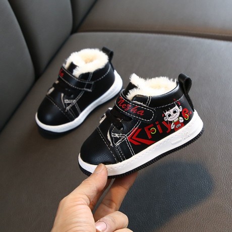 babies-shoe-big-5